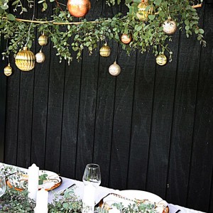 how to decorate your table for christmas