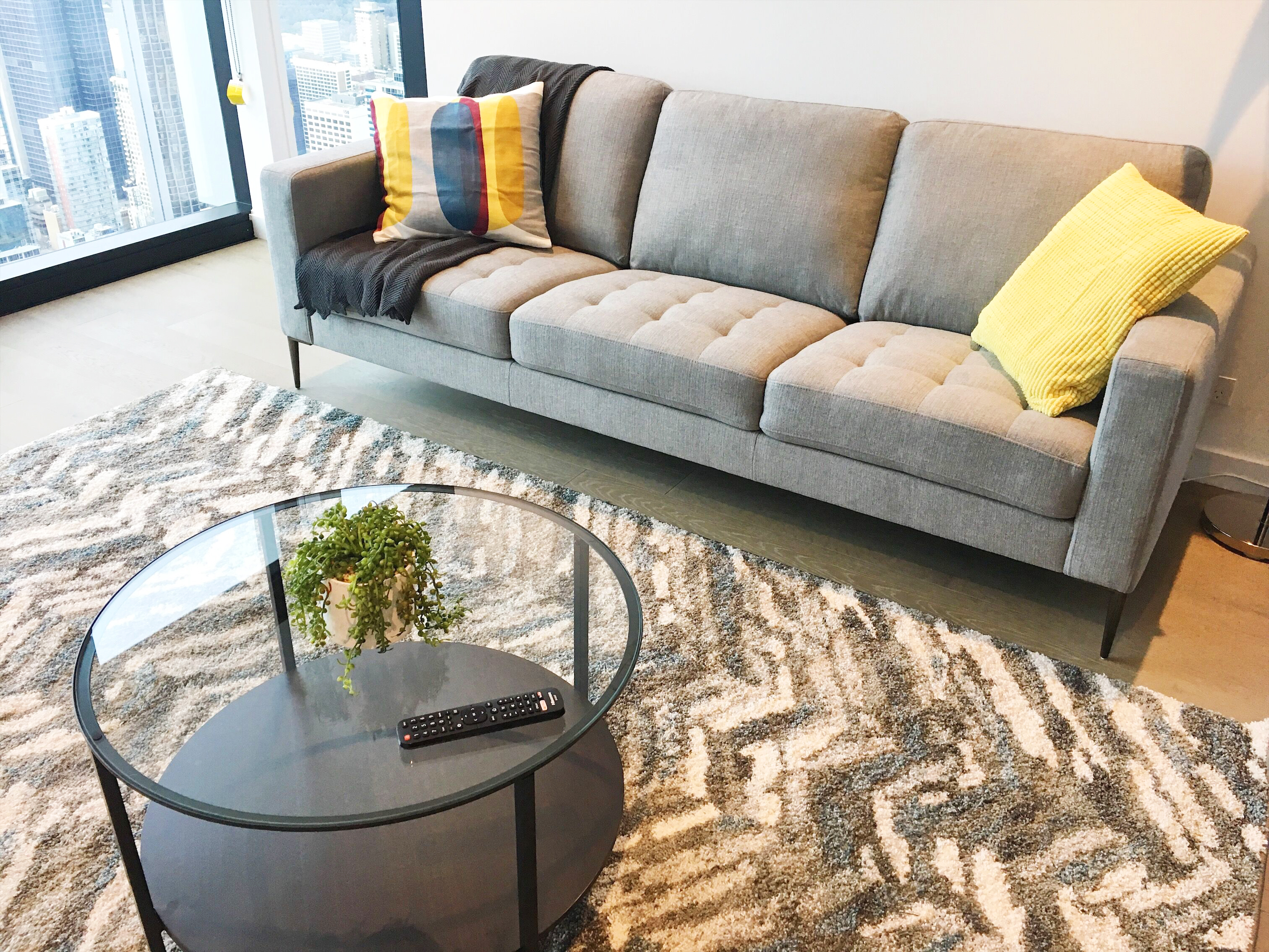 Melbourne CBD Airbnb - decorating on a budget