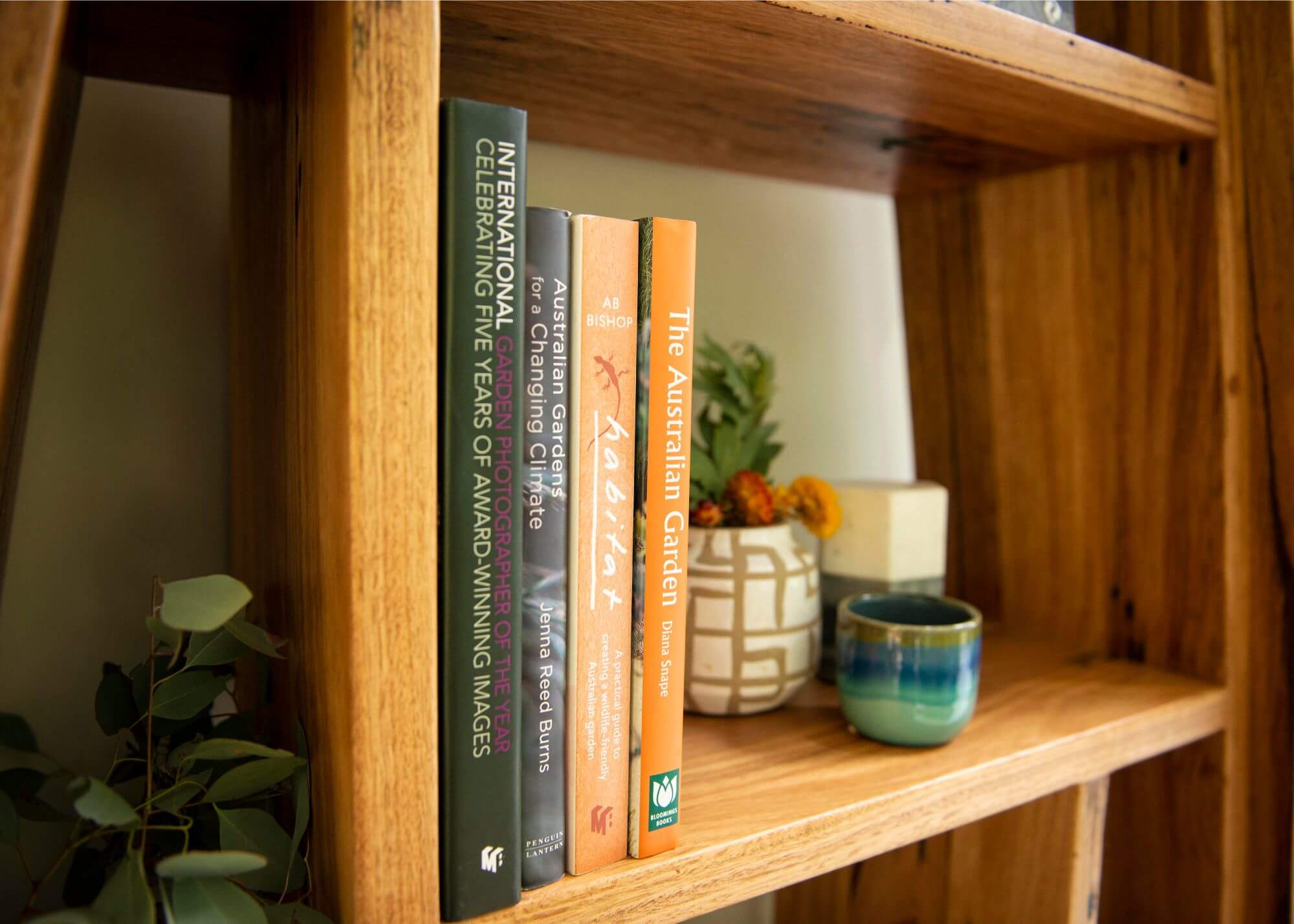 Bookshelf vignette - Melbourne Interior Styling - Leeder Interiors