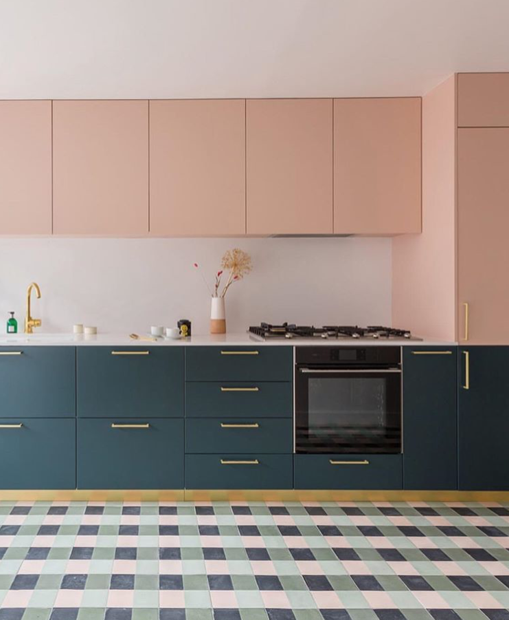 A contemporary kitchen - Leeder Interiors - Melbourne Interior Design